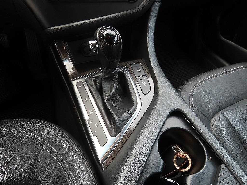 KIA K5 - Vista 10
