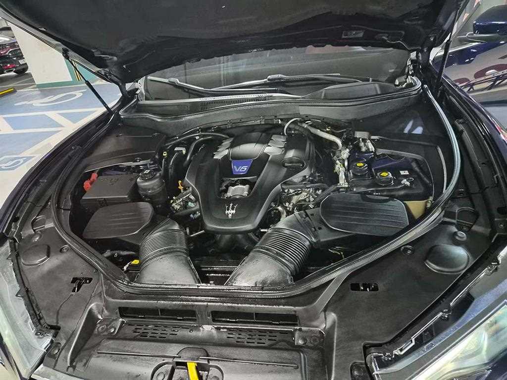 Maserati Levante 2022 Azul - Importación desde Corea - HF Imports Iquique - Foto 19