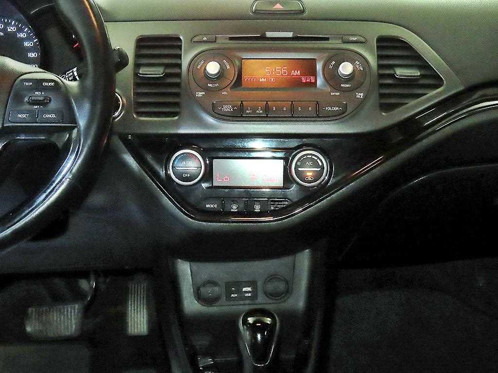 KIA Morning - Vista 11