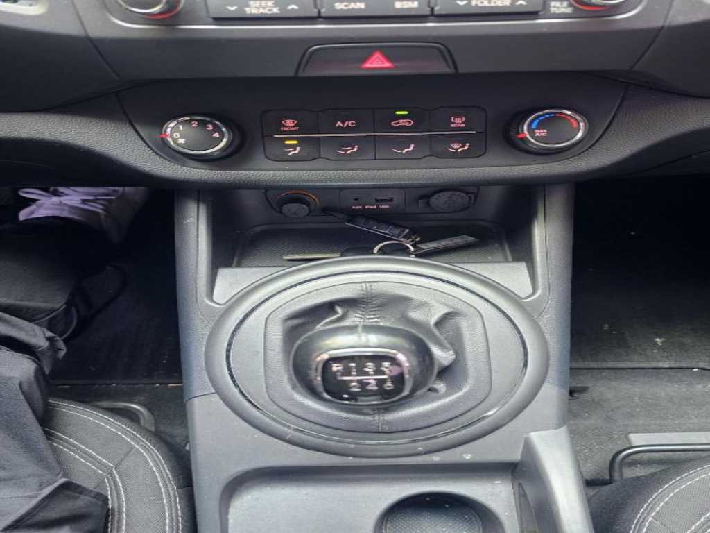 KIA Sportage - Vista 8