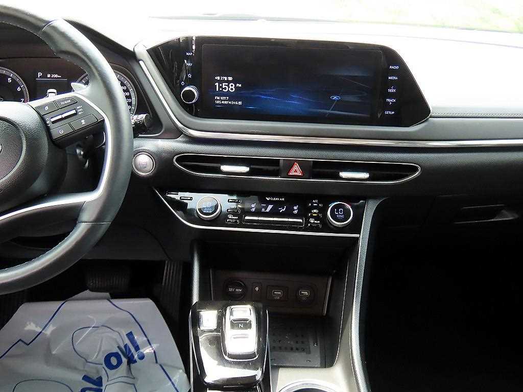 HYUNDAI Sonata - Vista 10