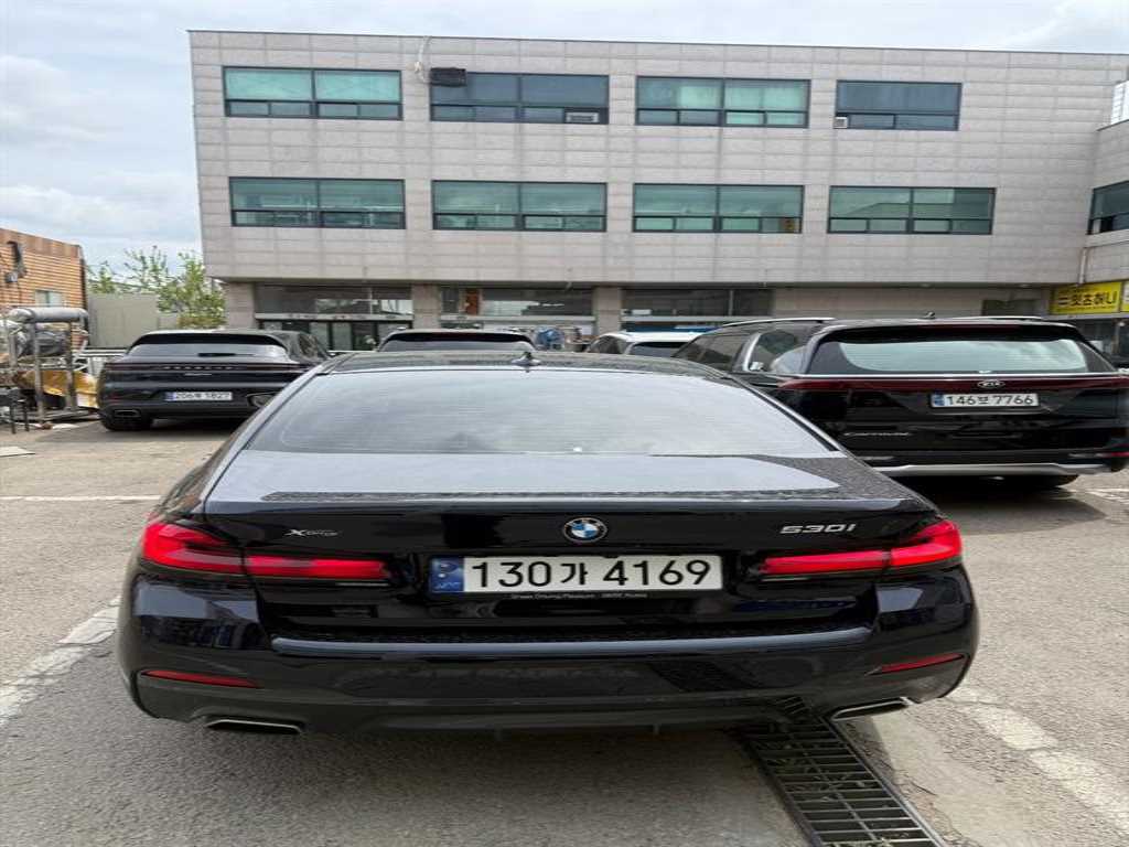 BMW 5 Series - Vista 4