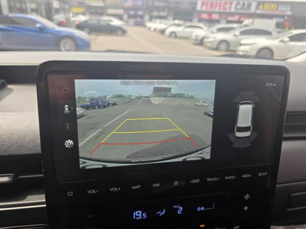 HYUNDAI Staria 2025 Plateado - Importación desde Corea - HF Imports Iquique - Foto 15