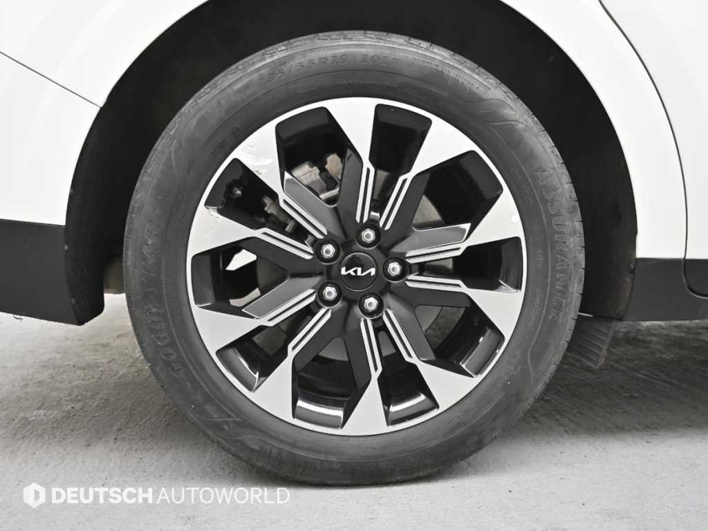KIA Carnival - Vista 5