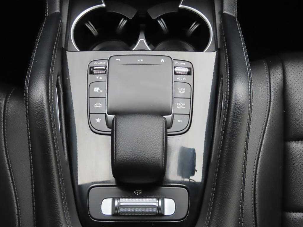 Mercedes Benz GLE Class - Vista 12