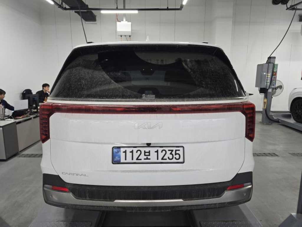 KIA Carnival - Vista 2