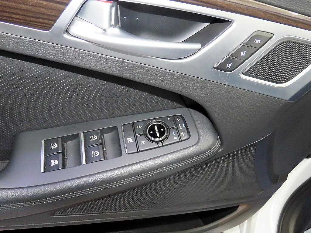 Genesis G80 2017 Blanco - Importación desde Corea - HF Imports Iquique - Foto 13