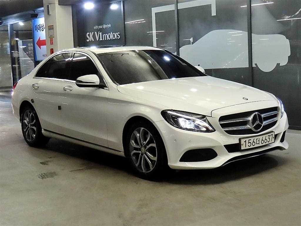 Mercedes Benz C Class 2017 Blanco - Importación desde Corea - HF Imports Iquique - Foto 1