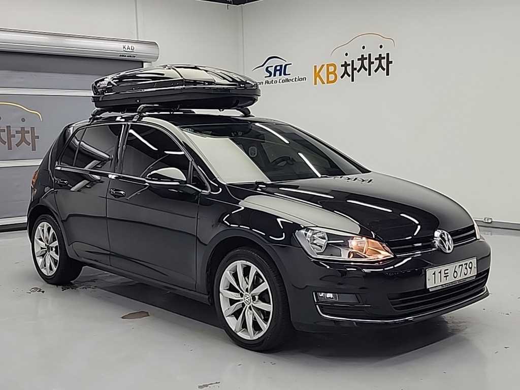 Volkswagen Golf - Vista 4