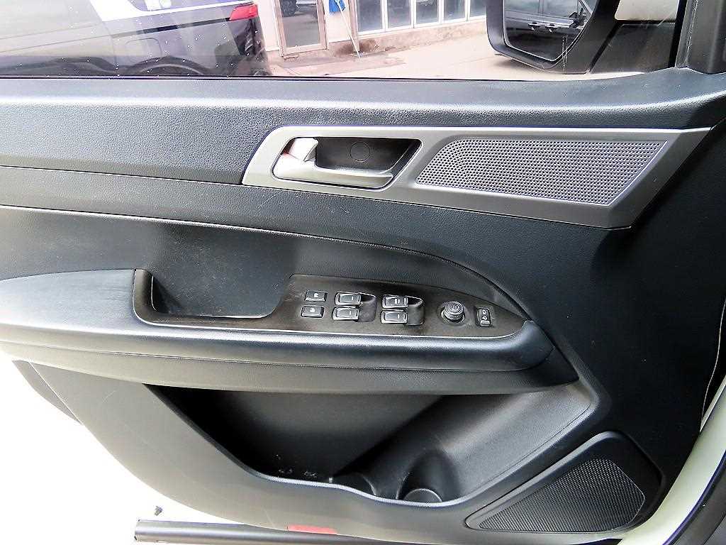 Ssangyong Rexton - Vista 11