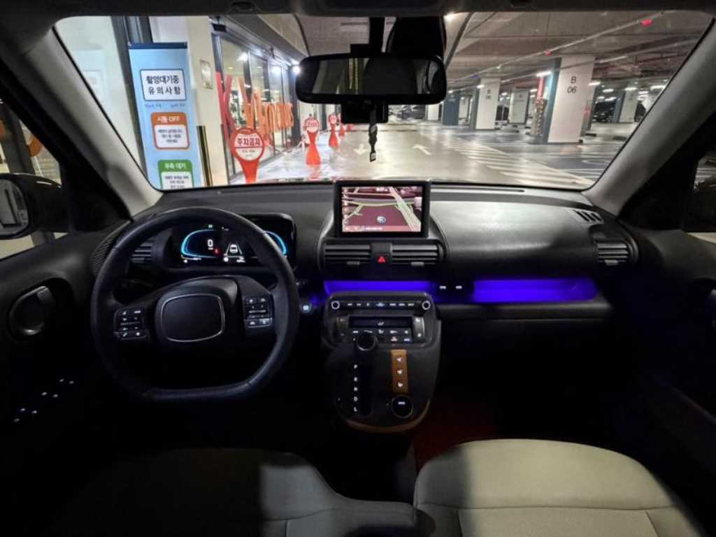 HYUNDAI Casper - Vista 6
