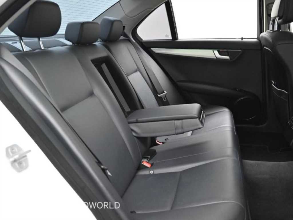 Mercedes Benz C Class - Vista 12