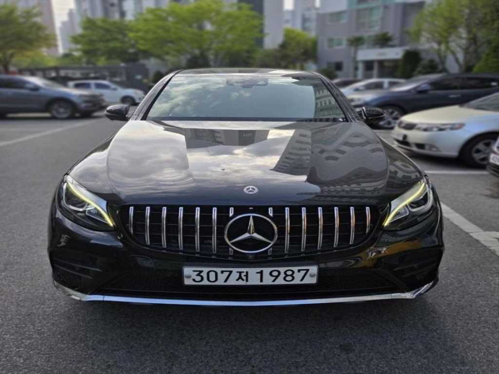 Mercedes Benz GLC Class 2017 Negro - Importación desde Corea - HF Imports Iquique - Foto 1