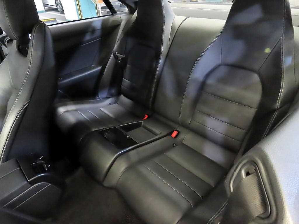 Mercedes Benz E class - Vista 7