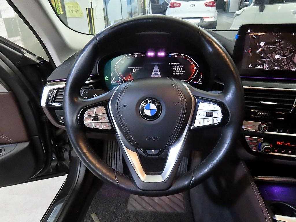 BMW 5 Series - Vista 8