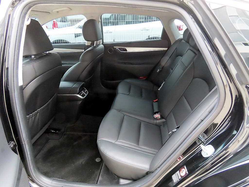 HYUNDAI Grandeur - Vista 6
