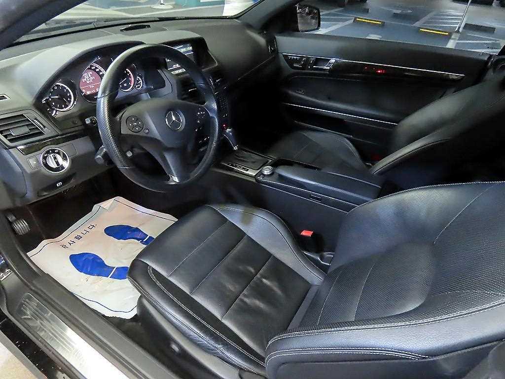 Mercedes Benz E class - Vista 10