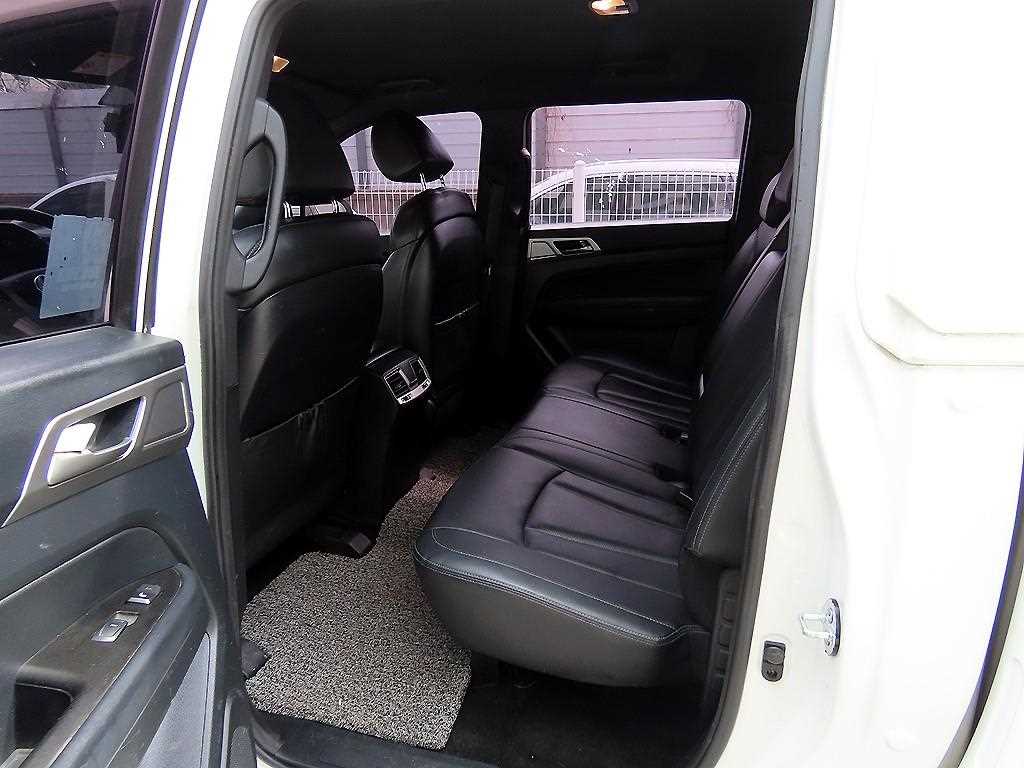 Ssangyong Rexton - Vista 6