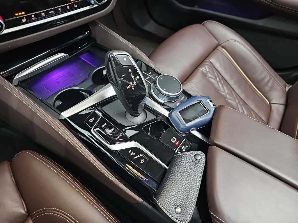 BMW 5 Series - Vista 8