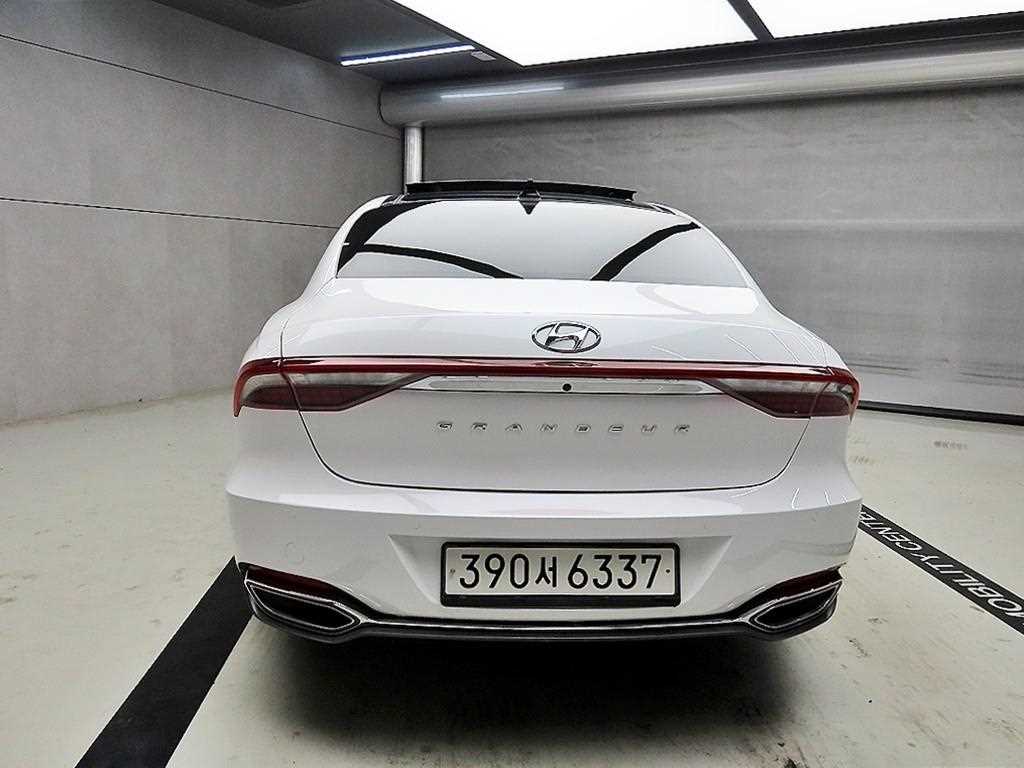 HYUNDAI Grandeur - Vista 3