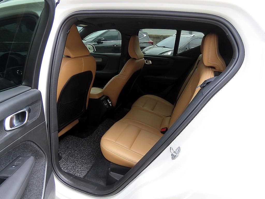 Volvo XC40 - Vista 6