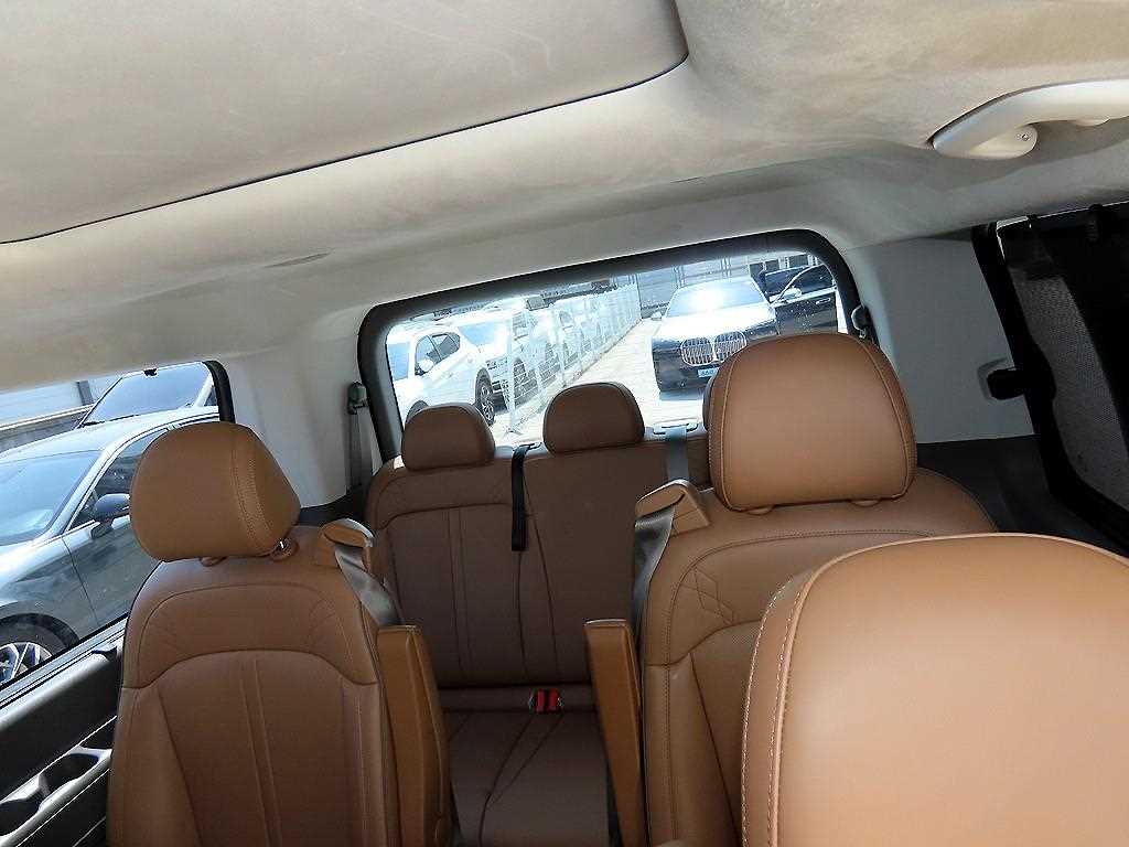 HYUNDAI Staria - Vista 7