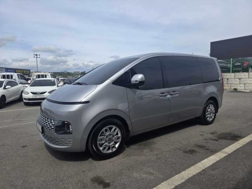HYUNDAI Staria 2025 Plateado - Importación desde Corea - HF Imports Iquique - Foto 1