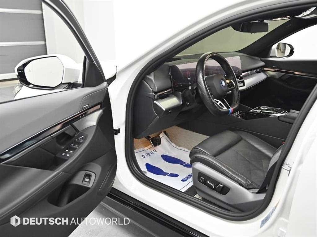 BMW i5 - Vista 11