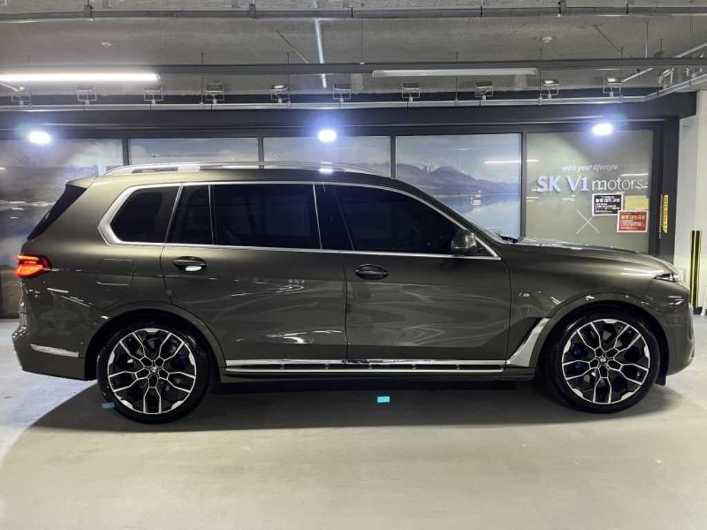 BMW X7 - Vista 5