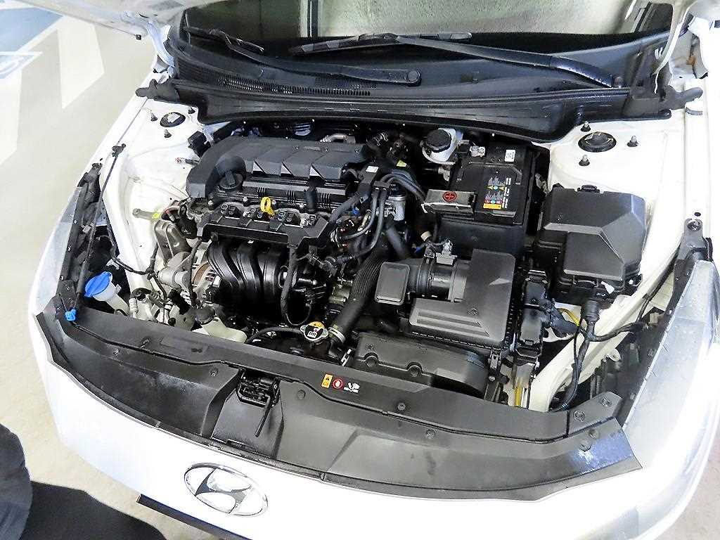HYUNDAI Avante 2023 Blanco - Importación desde Corea - HF Imports Iquique - Foto 18