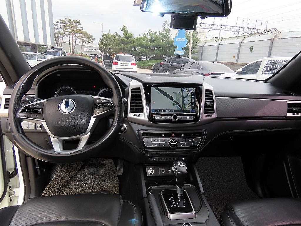 Ssangyong Rexton - Vista 7