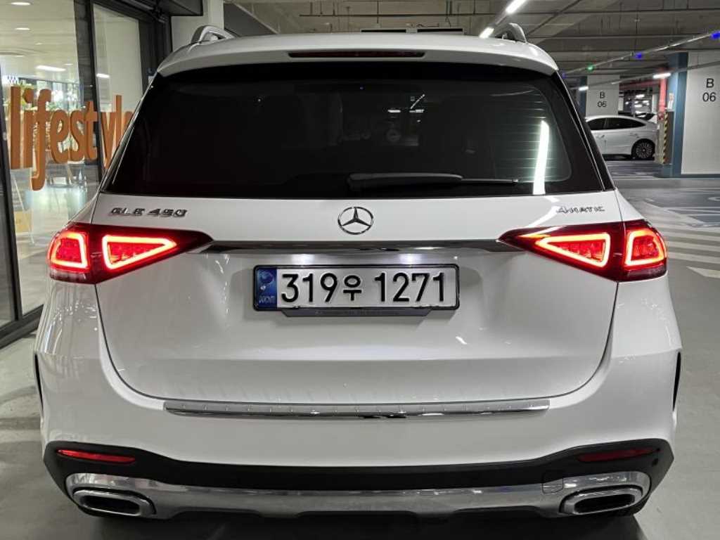 Mercedes Benz GLE Class - Vista 5