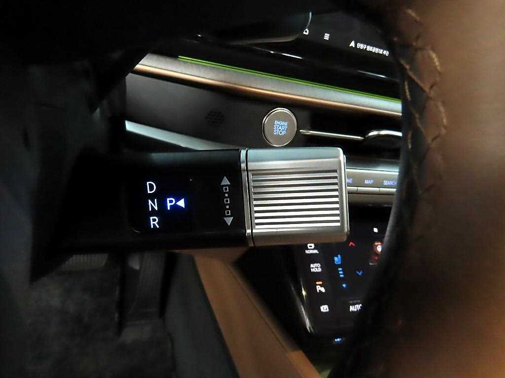 HYUNDAI Grandeur - Vista 10