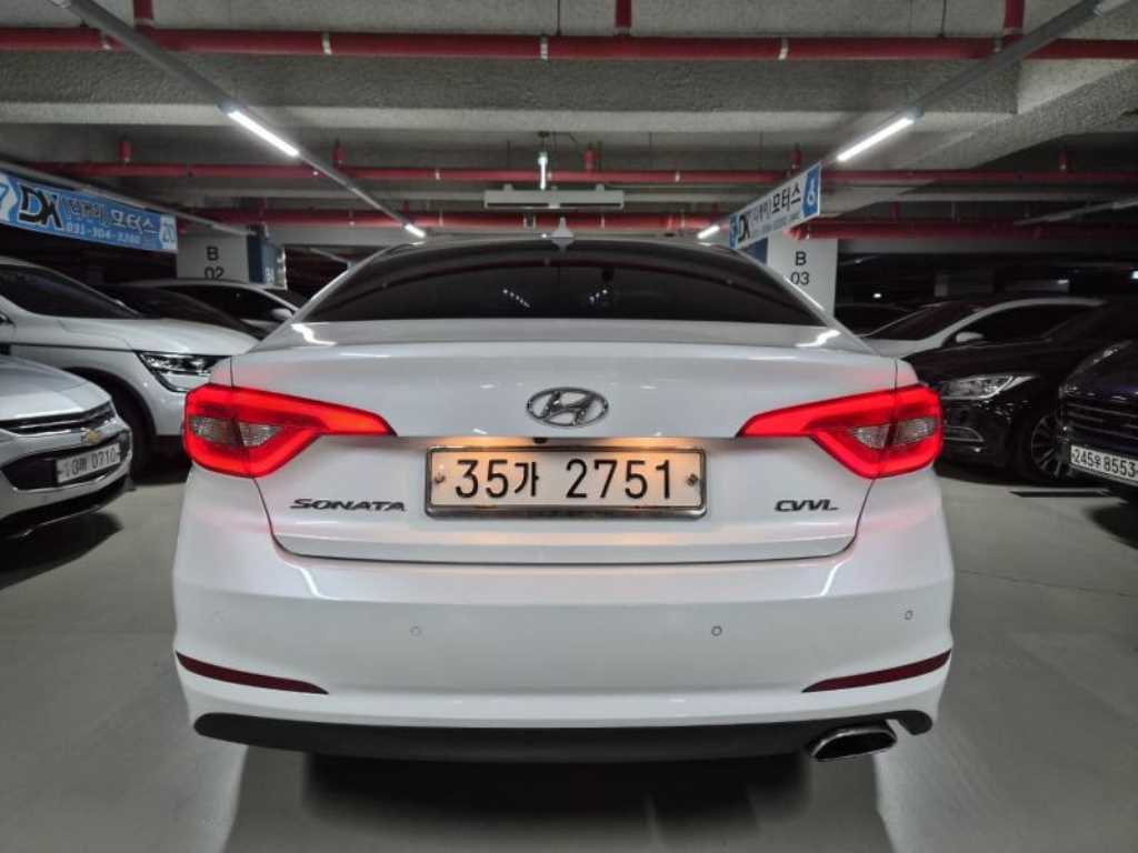 HYUNDAI Sonata - Vista 4