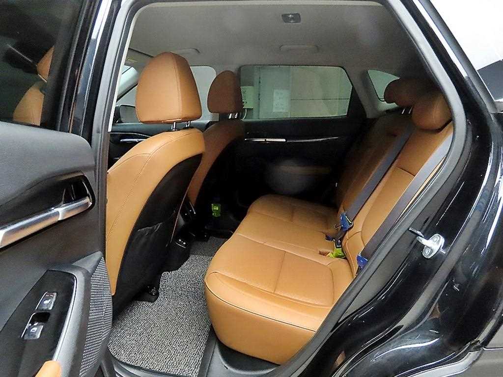 KIA Seltos - Vista 6