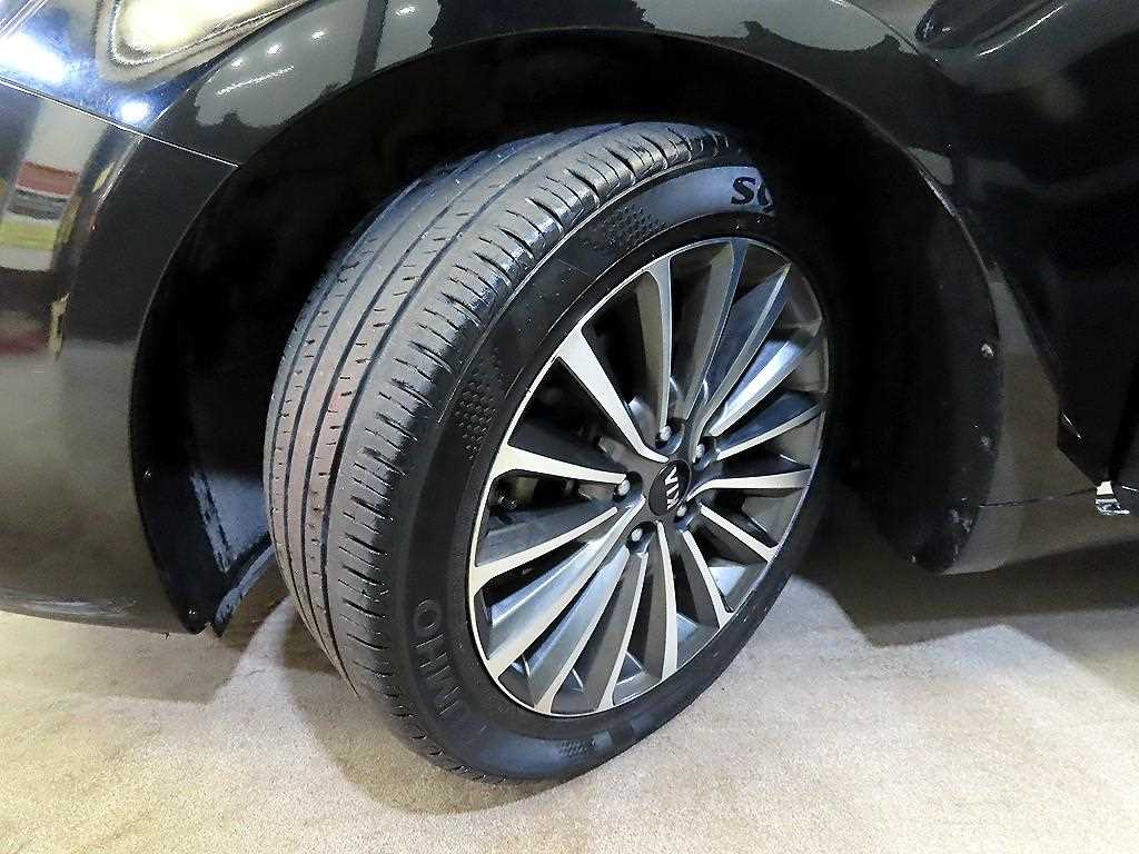 KIA K7 2018 Negro - Importación desde Corea - HF Imports Iquique - Foto 20