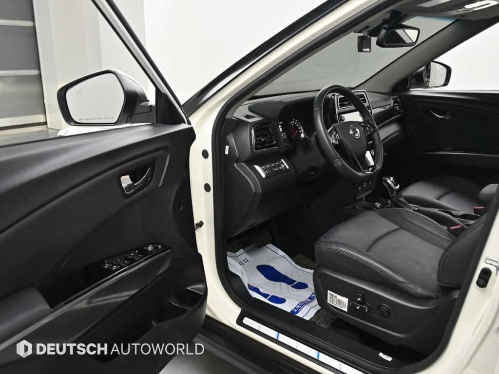 Ssangyong Tivoli - Vista 11