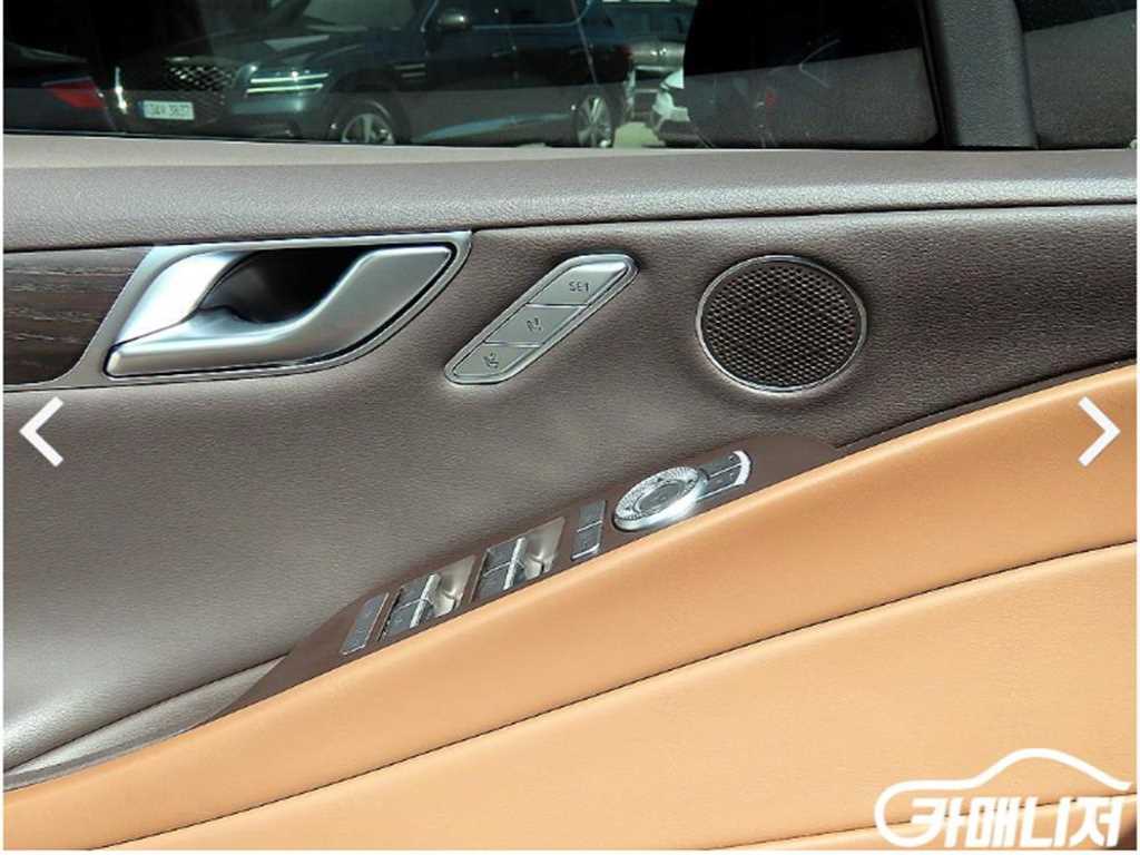 Genesis G80 - Vista 12