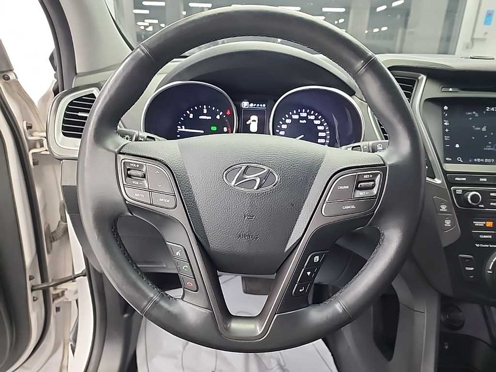 HYUNDAI Santa Fe - Vista 9