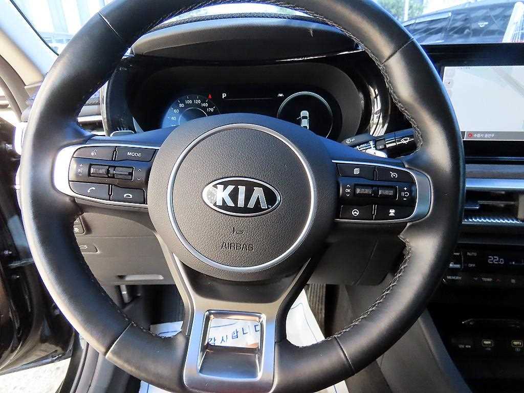 KIA K5 - Vista 8