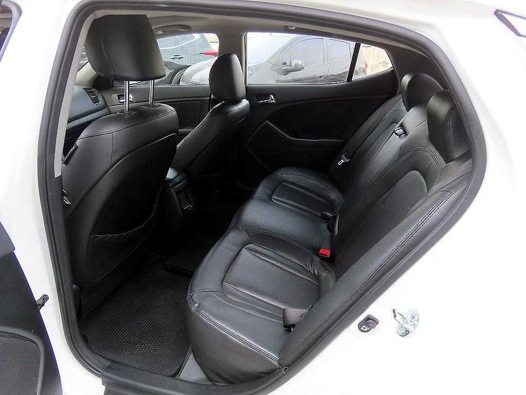 KIA K5 - Vista 6