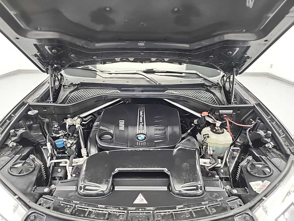 BMW X6 - Vista 5