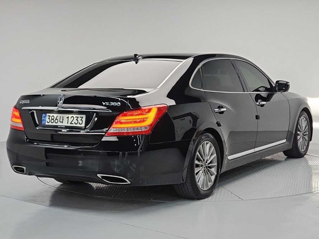 HYUNDAI Equus - Vista 4