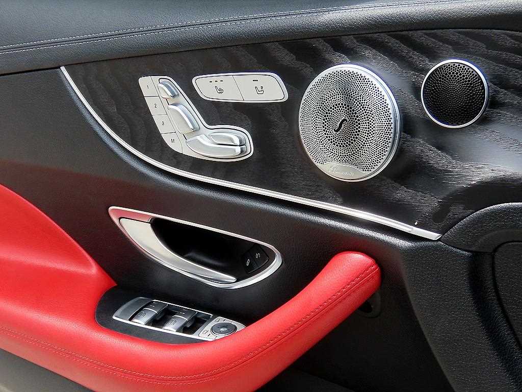 Mercedes Benz E class - Vista 11