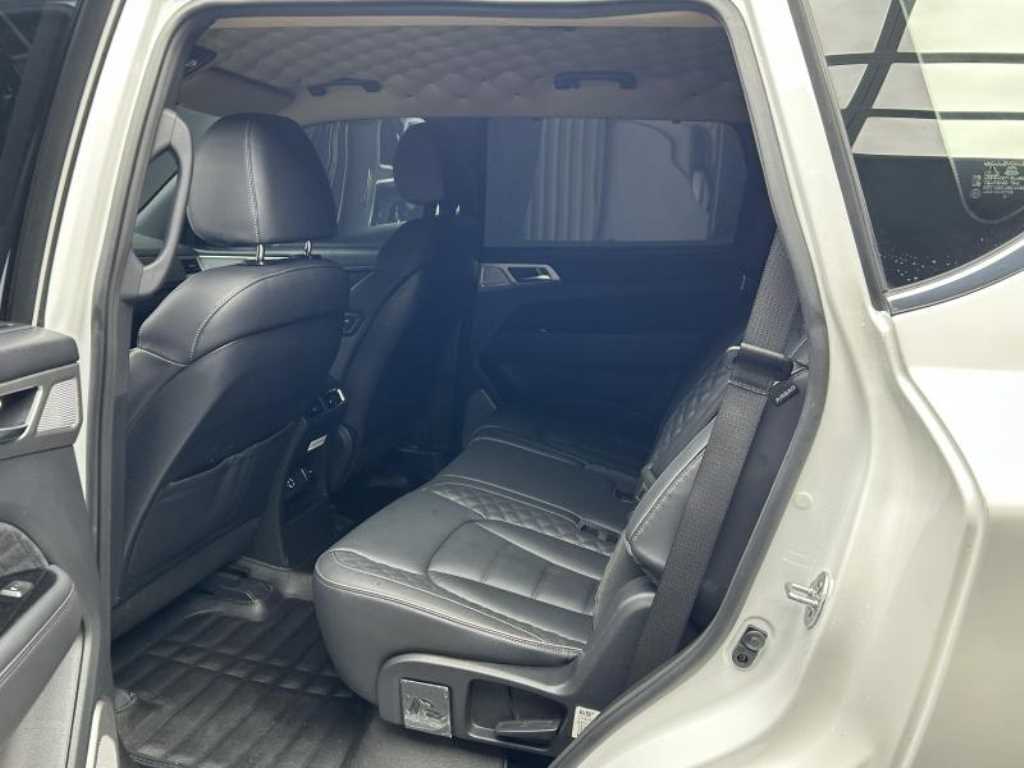 Ssangyong Rexton - Vista 6