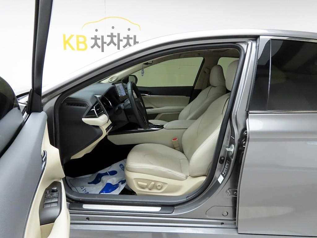 Toyota Camry - Vista 12