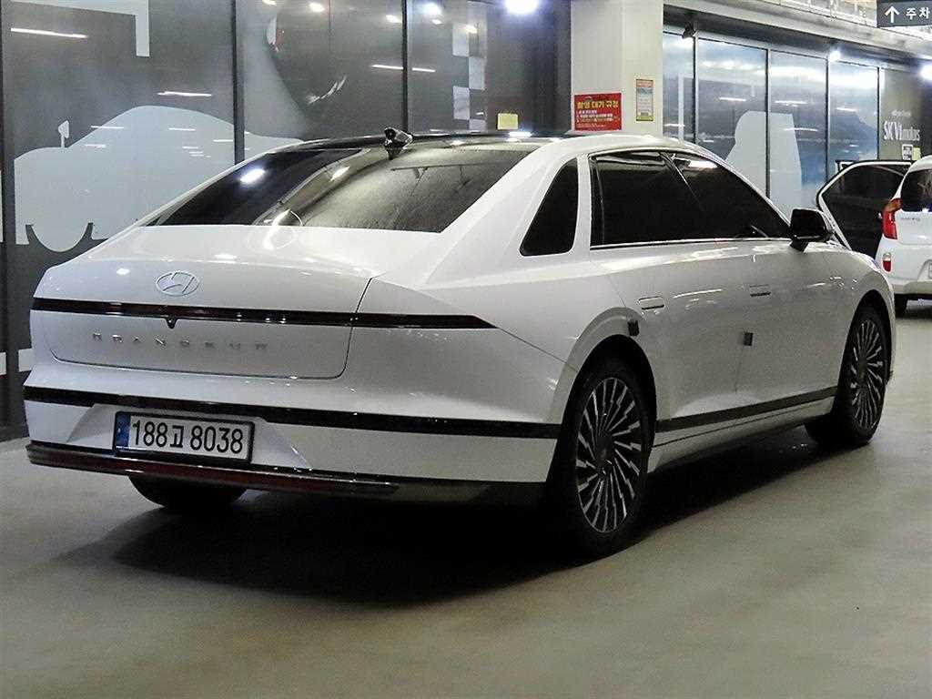 HYUNDAI Grandeur - Vista 5