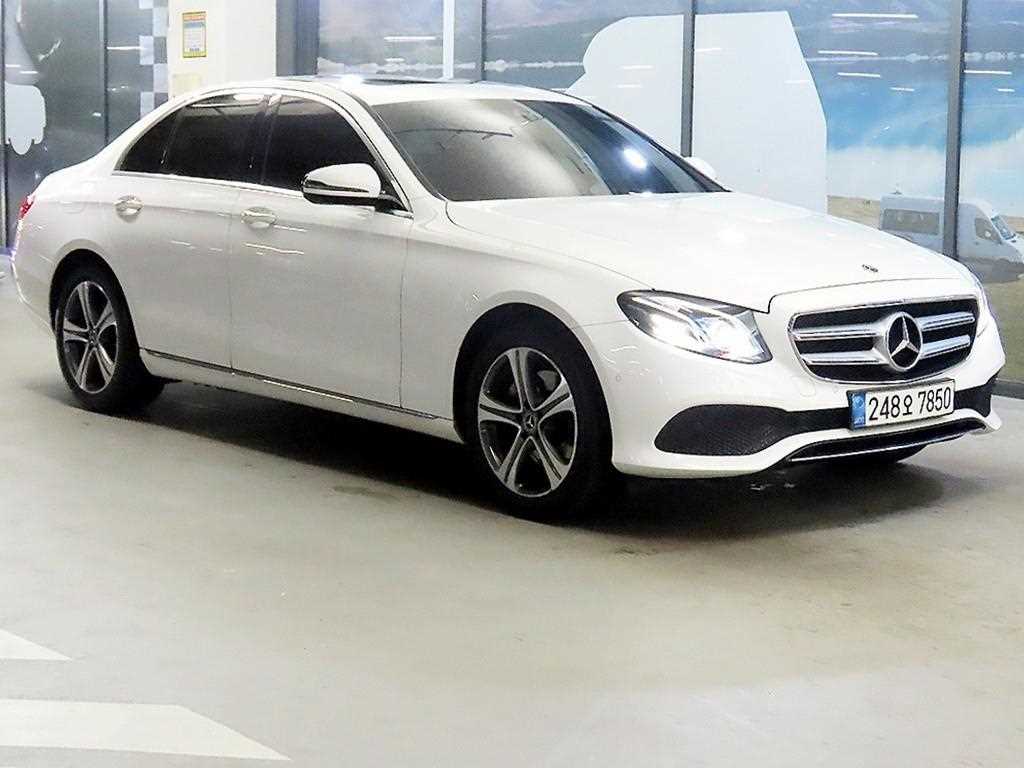 Mercedes Benz E class 2019 Blanco - Importación desde Corea - HF Imports Iquique - Foto 1