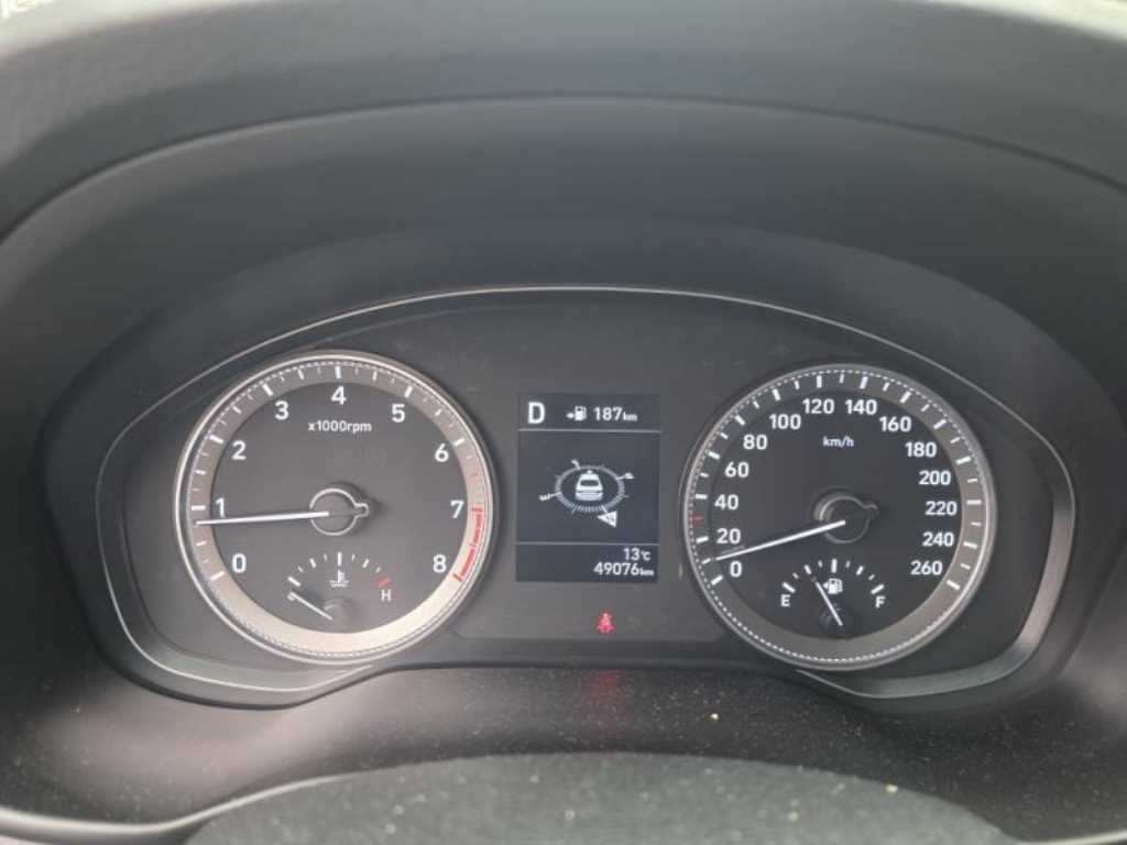 HYUNDAI Grandeur - Vista 4