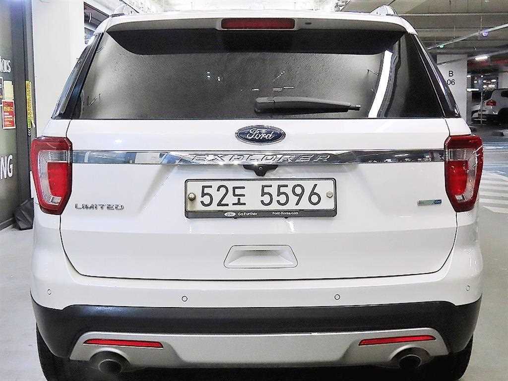 Ford Explorer - Vista 5